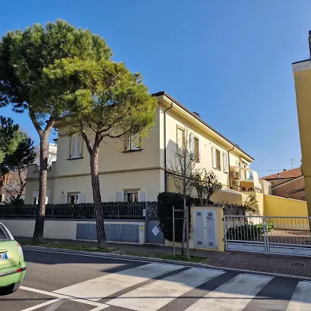 Sante * Пезаро